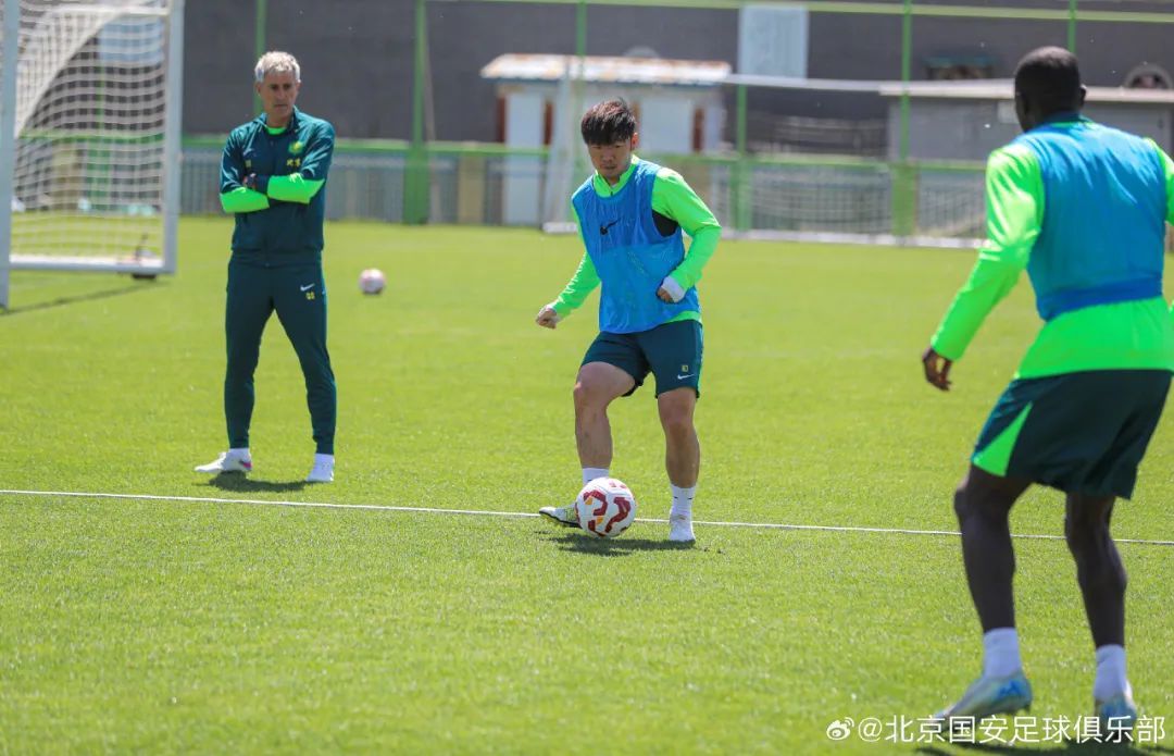 沟通快乐。图片展示