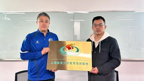 沟通快乐。相关图片